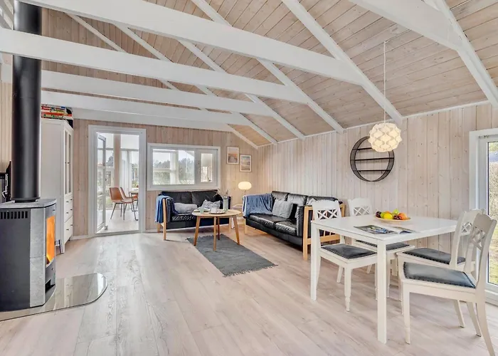 Gudmundine - 350m To The Fjord By Interhome *